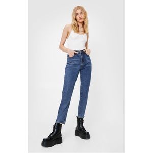 Nasty Gal High Rise 90’s Jeans. Size UK 6 (25)